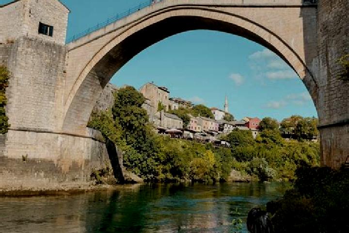 Rose, 27 — Escort in Devetak, Bosnia and Herzegovina