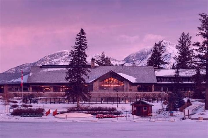 Rose, 27 — Escort in Jasper Park Lodge, Canada
