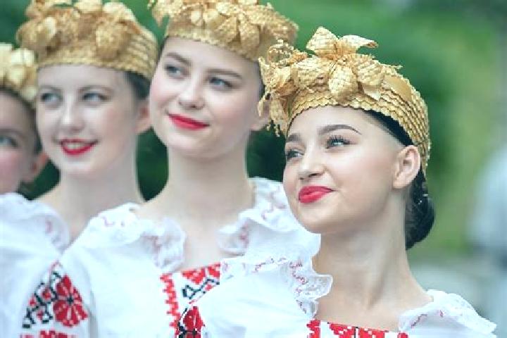 Rose, 27 — Escort in Kobryn, Belarus