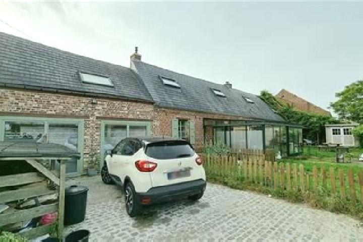 Rose, 27 — Escort in Sars-la-Bruyere, Belgium