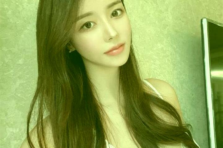 Rose, 27 — Escort in Xingou, China