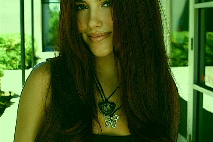 Rose, 28, a auburn dark-eyed slavic companion based in Dorsalanam. Offering OWO, Fetish, CIM. Available for incall and outcall, overnight bookings available.