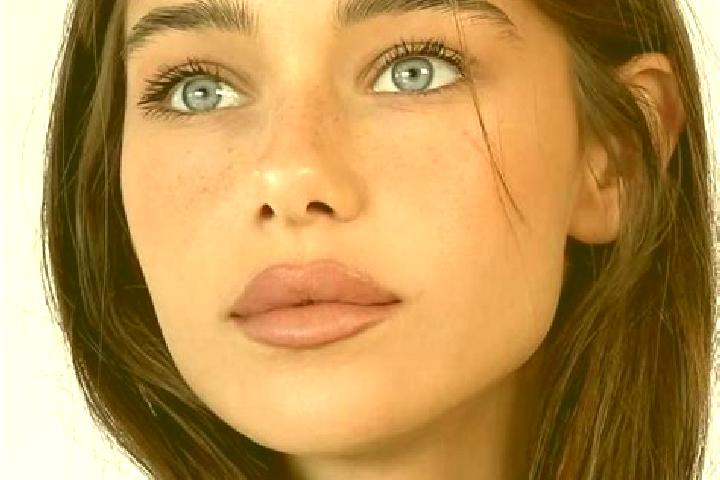 Rose, 28, a brunette amber-eyed caucasian companion based in Shirokoye. Offering Massage, 69, A-Level. Available for incall and outcall, day and evening dates.