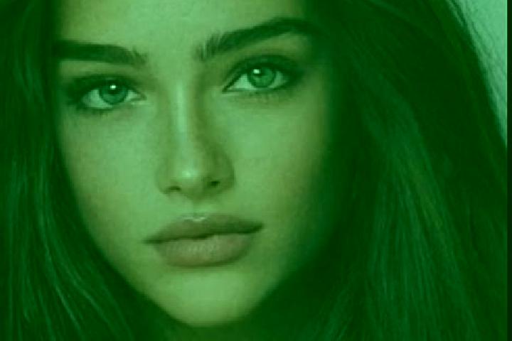 Rose, 28, a chestnut grey-eyed caucasian companion based in Maria Schmolln. Offering Party Girl, BDSM. Available for incall and outcall, day and evening dates.