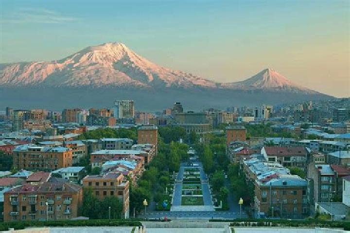 Rose, 28 — Escort in Abovyan, Armenia