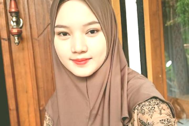 Rose, 28 — Escort in Cibeber, Indonesia