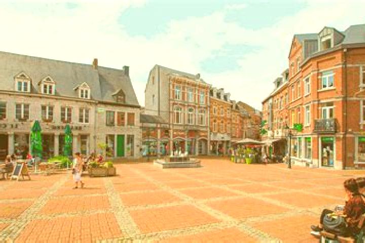Rose, 28 — Escort in Marche-en-Famenne, Belgium