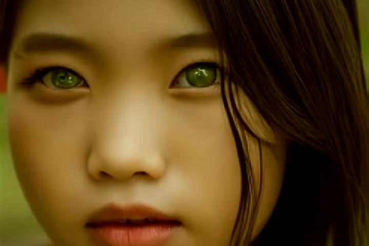 Rose, 29, a black green-eyed asian companion based in Zucaina. Offering OWO, Tantra, Deep French Kissing. Available for incall and outcall, overnight booking...