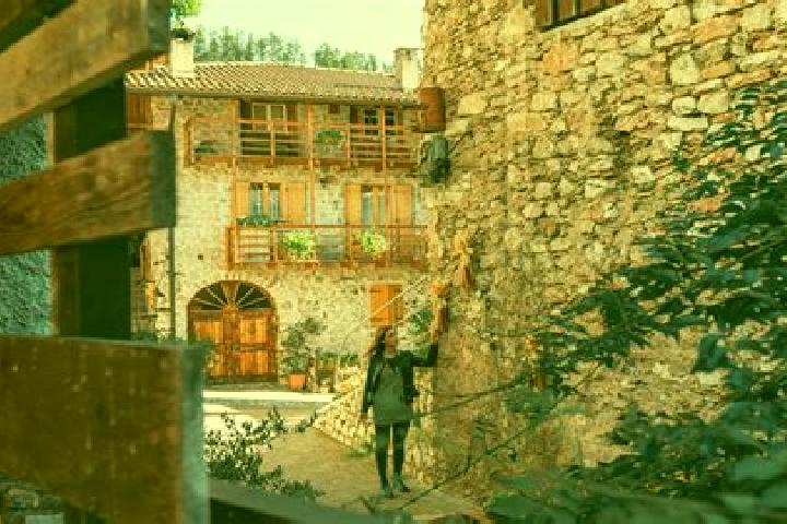 Rose, 29, a black green-eyed mediterranean companion based in San Lorenzo in Dorsino. Offering CIM, 69, A-Level, Striptease. Available for incall and outcall...