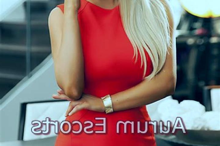 Rose, 29, a blonde amber-eyed european companion based in Vogelkwartier. Offering OWO, Deep French Kissing, BDSM, Party Girl. Available for incall and outcal...