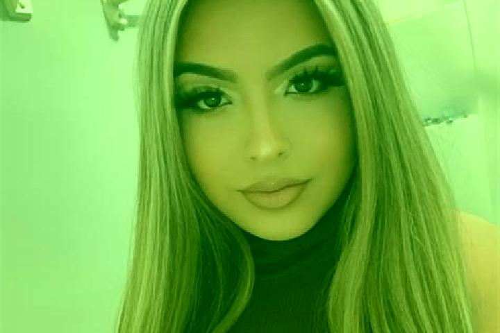 Rose, 29, a blonde dark-eyed latina companion based in Gorang. Offering BDSM, 69, Duos, Striptease. Available for incall and outcall, day and evening dates.