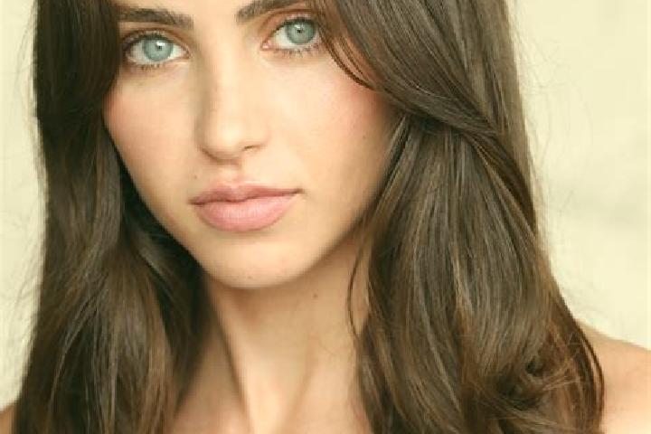 Rose, 29, a brunette dark-eyed caucasian companion based in Bejuma. Offering OWO, Striptease, Domination. Available for incall and outcall, day and evening d...