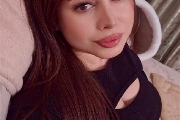 Rose, 29 — Escort in Aygehovit, Armenia