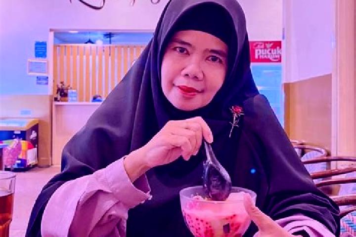 Rose, 29 — Escort in Cipeundeuy, Indonesia