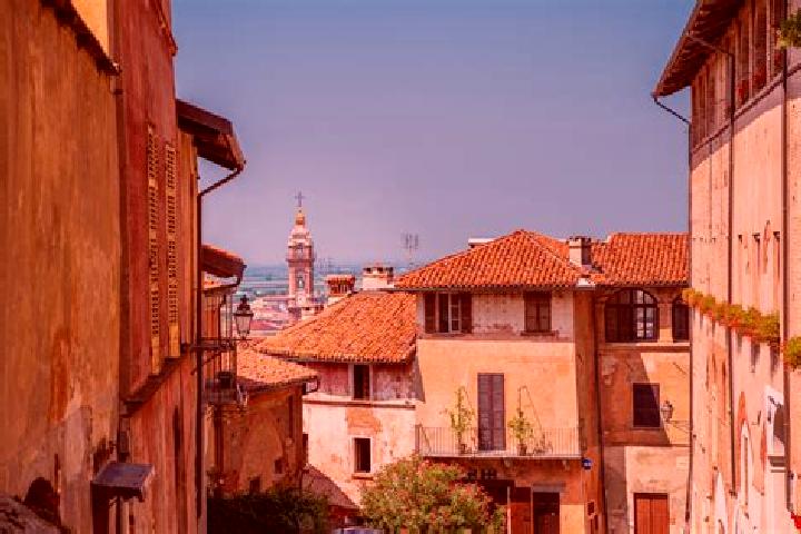 Rose, 29 — Escort in Costigliole Saluzzo, Italy