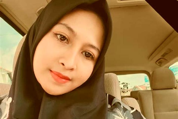 Rose, 29 — Escort in Kedungwuni, Indonesia