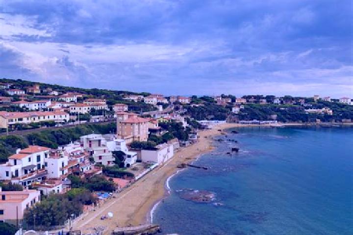 Rose, 29 — Escort in Rosignano Solvay-Castiglioncello, Italy