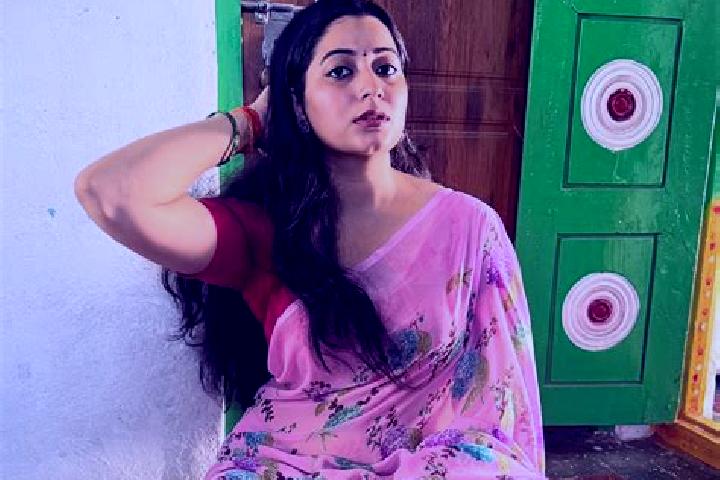 Rose, 29 — Escort in Tiruchanur, India