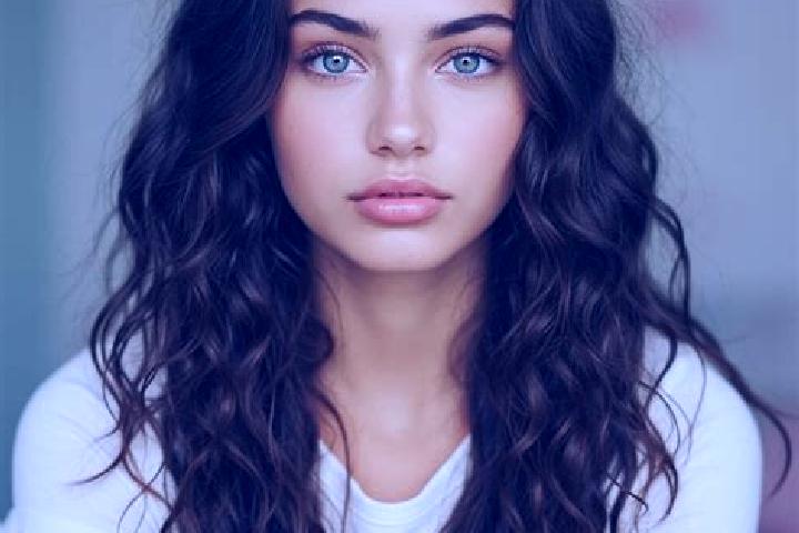 Rose, 30, a auburn amber-eyed mediterranean companion based in Crotone. Offering Striptease, Party Girl, Domination, Overnight. Available for incall and outc...