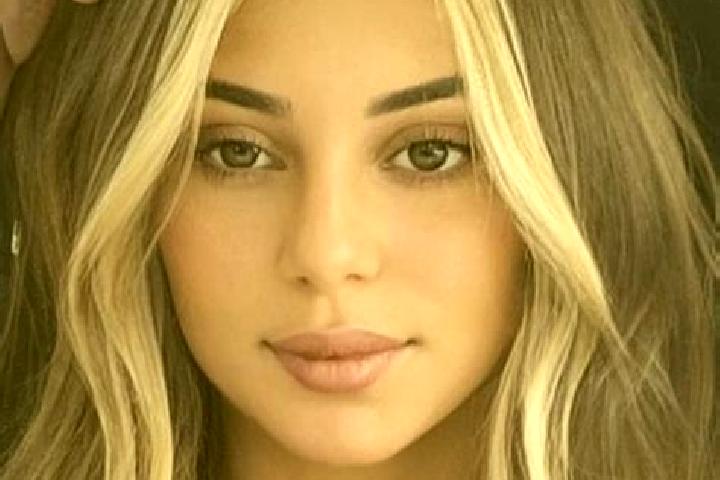 Rose, 30, a blonde brown-eyed ebony companion based in Dumitra. Offering Prostate Massage, Overnight, Travel Companion, GFE, 69. Available for incall and out...