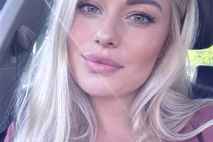 Rose, 30, a blonde hazel-eyed caucasian companion based in Ivanes. Offering Domination, Massage, Girlfriend Experience. Available for incall and outcall, day...