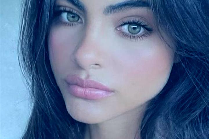 Rose, 30, a brunette green-eyed caucasian companion based in Zurgena. Offering OWO, Dinner Date, Striptease, Erotic Massage. Available for incall and outcall...