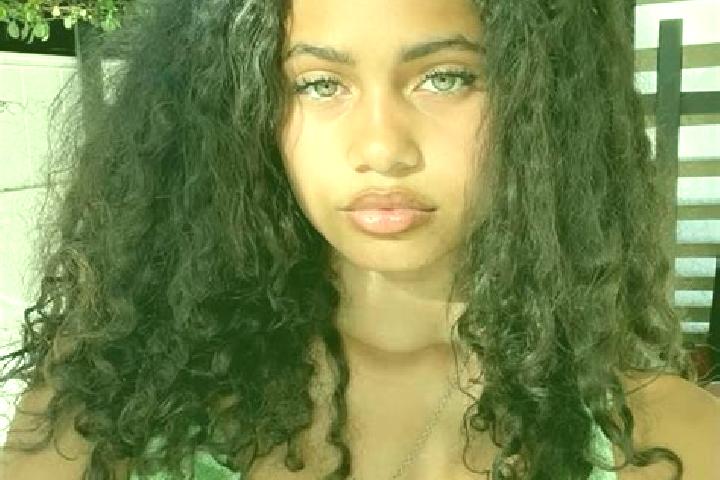 Rose, 30, a red green-eyed mixed companion based in Obiracho. Offering A-Level, Party Girl, CIM. Available for incall and outcall, day and evening dates.