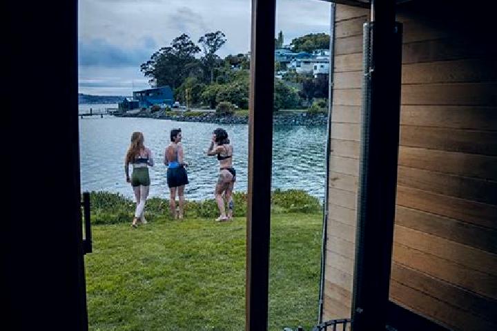 Rose, 30 — Escort in Oranga, New Zealand