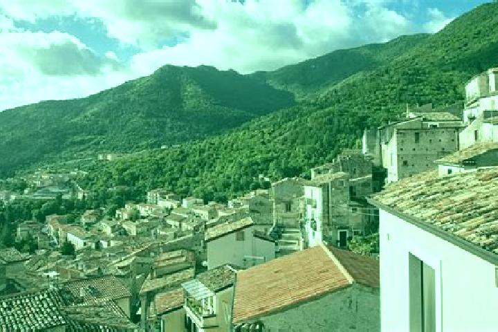 Rose, 30 — Escort in Papasidero, Italy