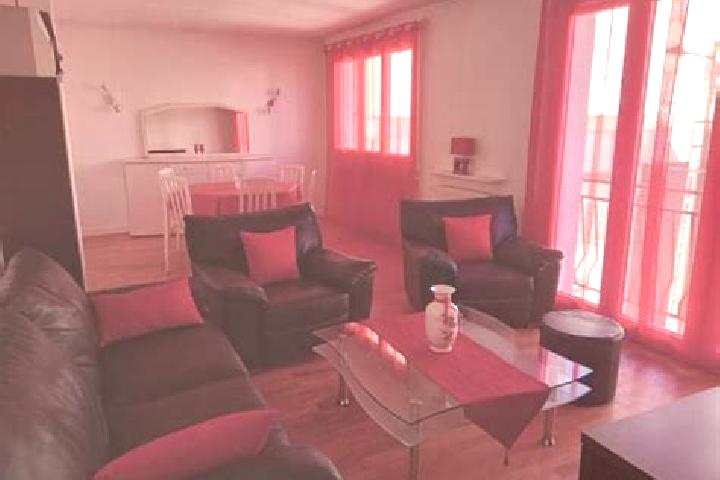Rose, 30 — Escort in Unieux, France