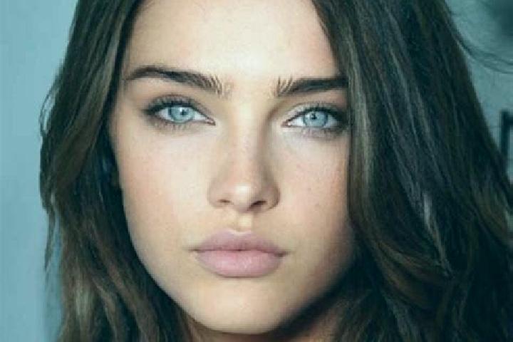 Rose, 31, a brunette dark-eyed mixed companion based in Carzago Riviera. Offering Duos, OWO, Travel Companion, BDSM, Fetish. Available for incall and outcall...
