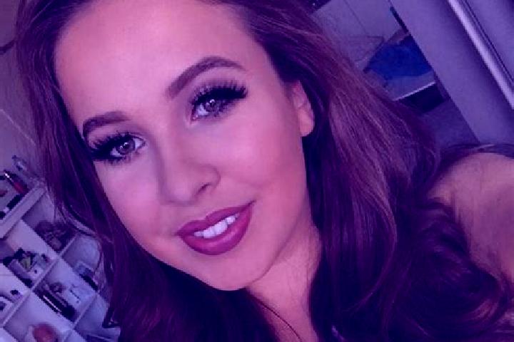 Rose, 31, a brunette grey-eyed slavic companion based in Ghidigeni. Offering Overnight, Erotic Massage, Dinner Date, 69. Available for incall and outcall, da...