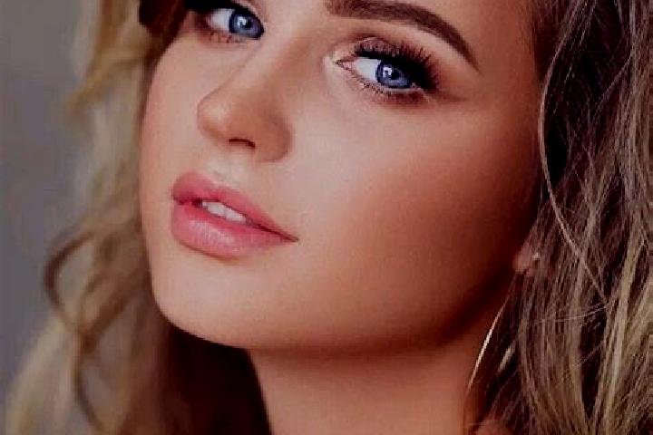 Rose, 31, a dark blonde blue-eyed mediterranean companion based in New Durham. Offering Domination, 69, Party Girl, Prostate Massage. Available for incall an...