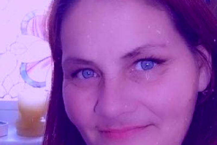 Rose, 31, a red grey-eyed latina companion based in Preaux-du-Perche. Offering 69, Prostate Massage, Overnight. Available for incall and outcall, day and eve...