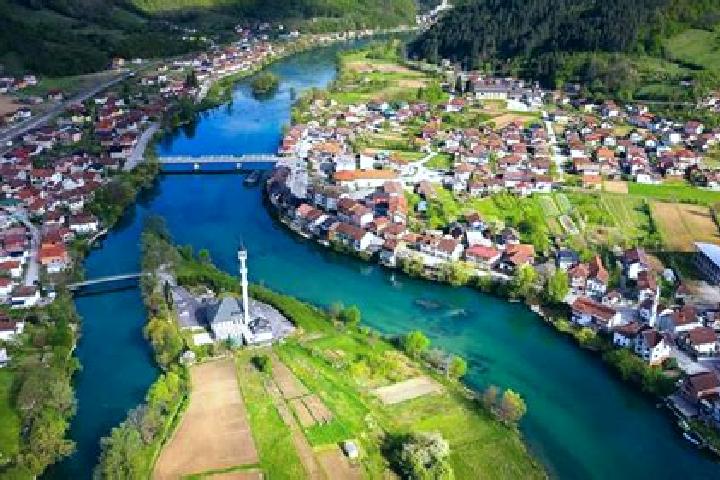 Rose, 31 — Escort in Bosanska Krupa, Bosnia and Herzegovina