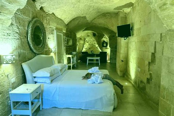Rose, 31 — Escort in Matera, Italy