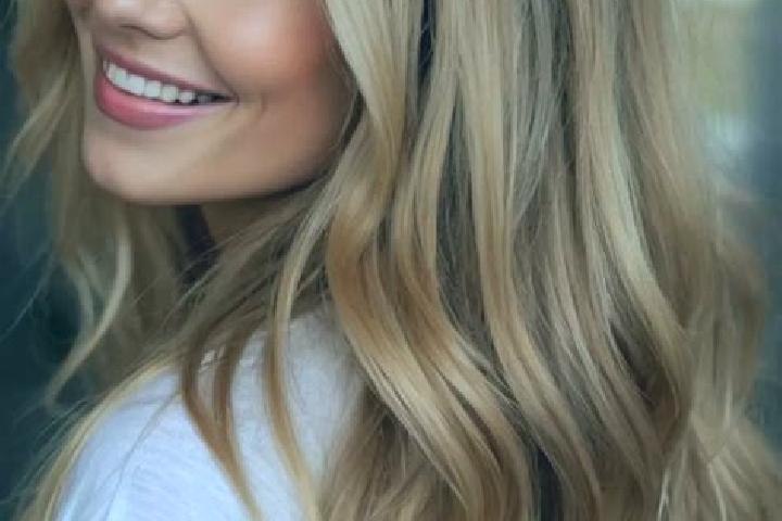 Rose, 32, a blonde hazel-eyed mediterranean companion based in Perez Millan. Offering OWO, Couples, CIM. Available for incall and outcall, day and evening da...