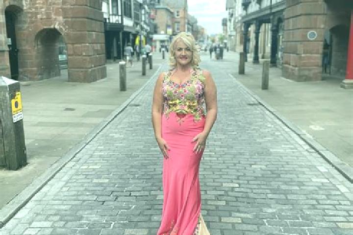 Rose, 32 — Escort in Knowsley, United Kingdom