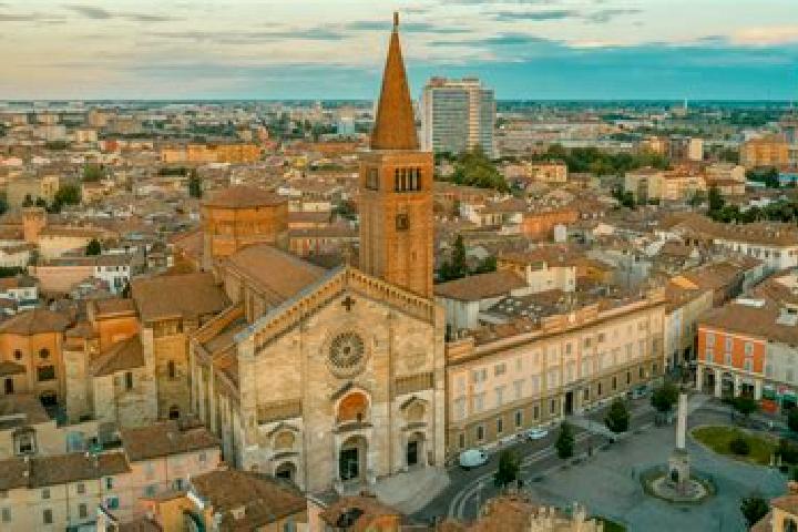 Rose, 32 — Escort in Santa Giustina, Italy