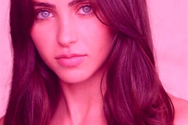 Rose, 33, a blonde brown-eyed caucasian companion based in Brigg. Offering OWO, Massage, Dinner Date, Duos. Available for incall and outcall, overnight booki...