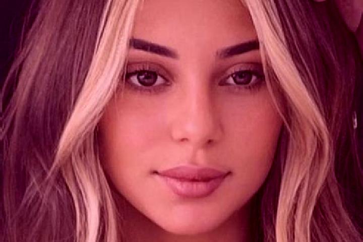 Rose, 33, a blonde brown-eyed mixed companion based in Wauna. Offering 69, Party Girl, A-Level. Available for incall and outcall, day and evening dates.