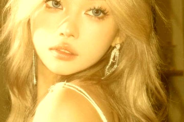 Rose, 33, a platinum blonde grey-eyed asian companion based in Guandukou. Offering Dinner Date, 69, OWO, Domination. Available for incall and outcall, overni...