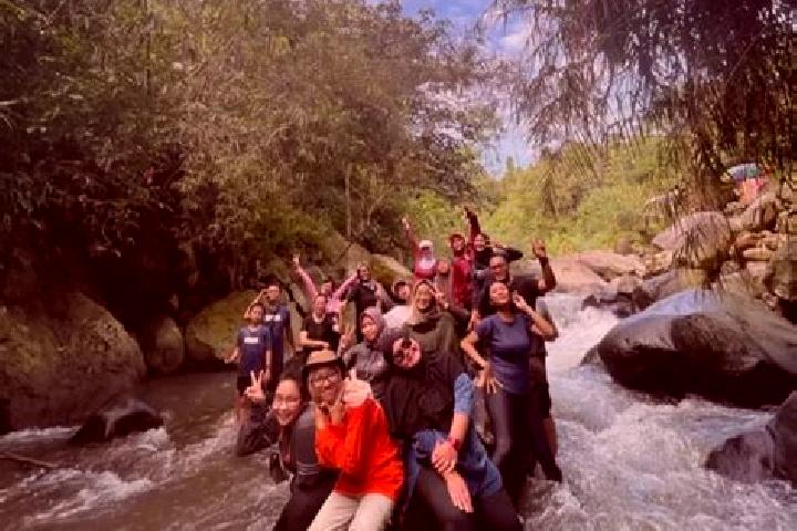 Rose, 33 — Escort in Curug, Indonesia