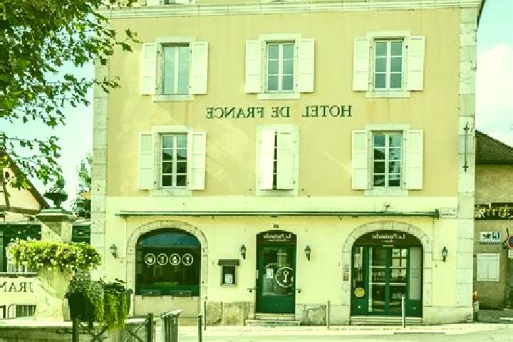 Rose, 33 — Escort in Ferney-Voltaire, France