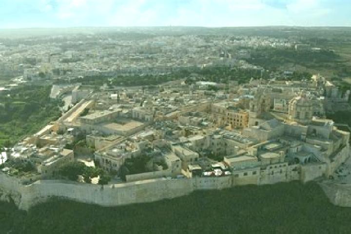 Rose, 33 — Escort in Imtarfa, Malta