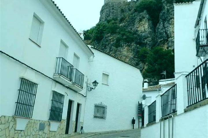 Rose, 33 — Escort in Pineda de la Sierra, Spain