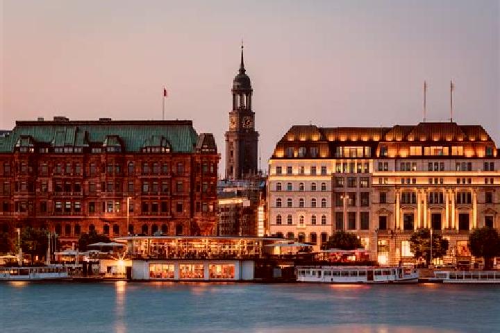 Rose, 33 — Escort in Stidsvig, Sweden