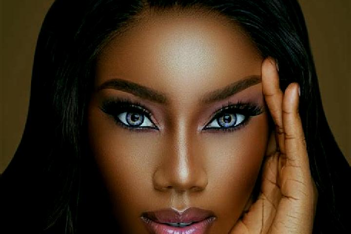 Rose, 34, a auburn blue-eyed ebony companion based in Siah Shir-e Olya. Offering Tantra, CIM, Duos, Striptease, Travel Companion. Available for incall and ou...
