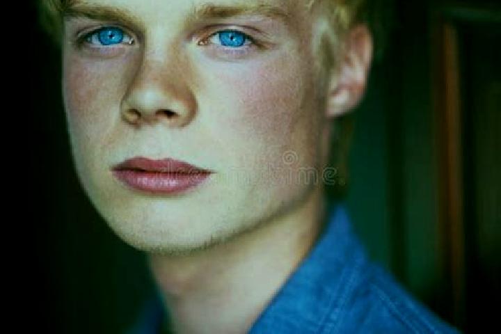 Rose, 34, a blonde blue-eyed caucasian companion based in Sandregue. Offering OWO, Fetish, Girlfriend Experience. Available for incall and outcall, overnight...