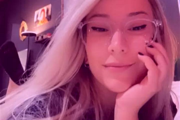 Rose, 34, a blonde grey-eyed caribbean companion based in Bryson. Offering Striptease, Overnight, Girlfriend Experience, Domination. Available for incall and...